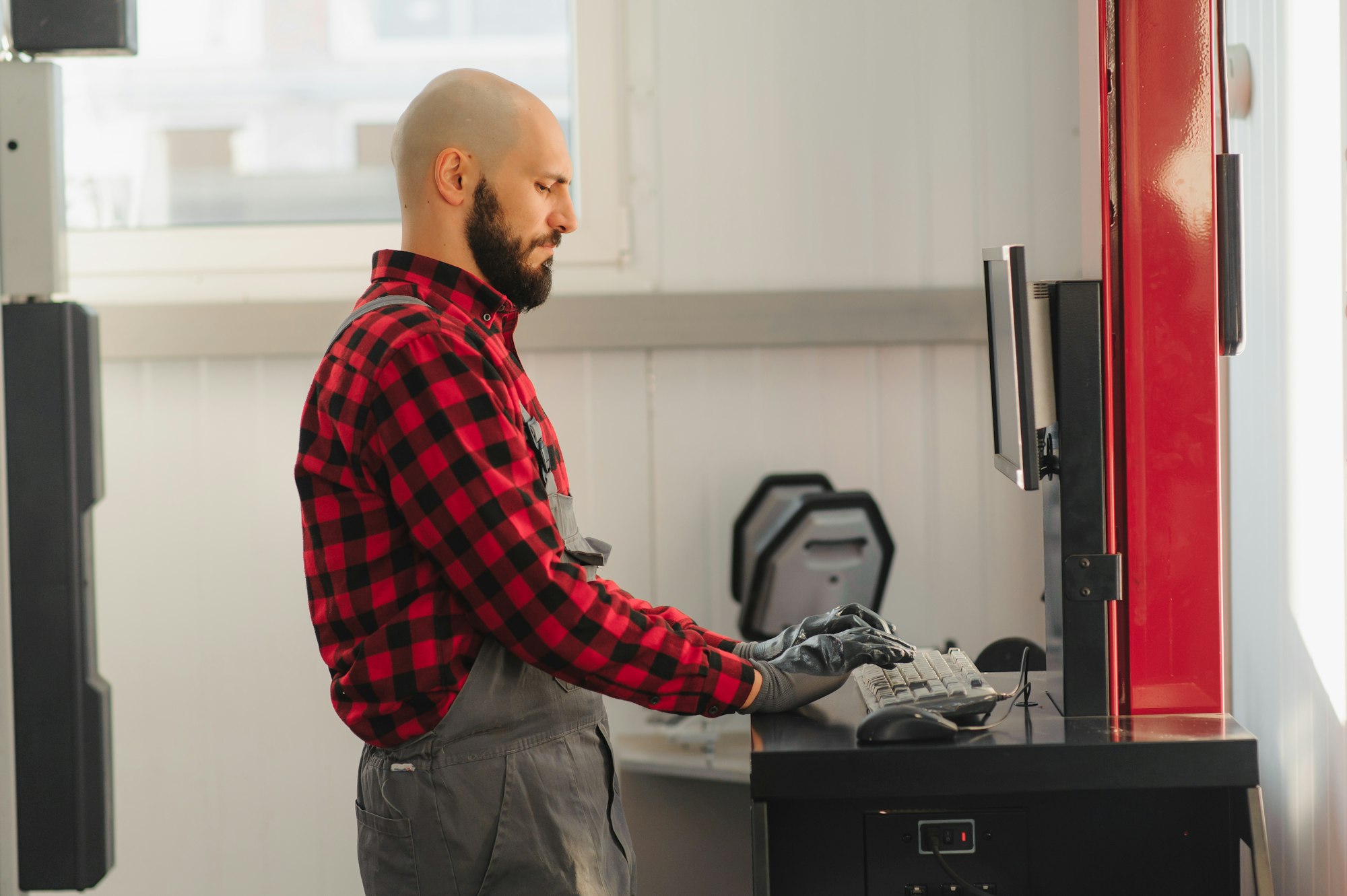 working process of a full system diagnostic scanner that can quickly test every system module
