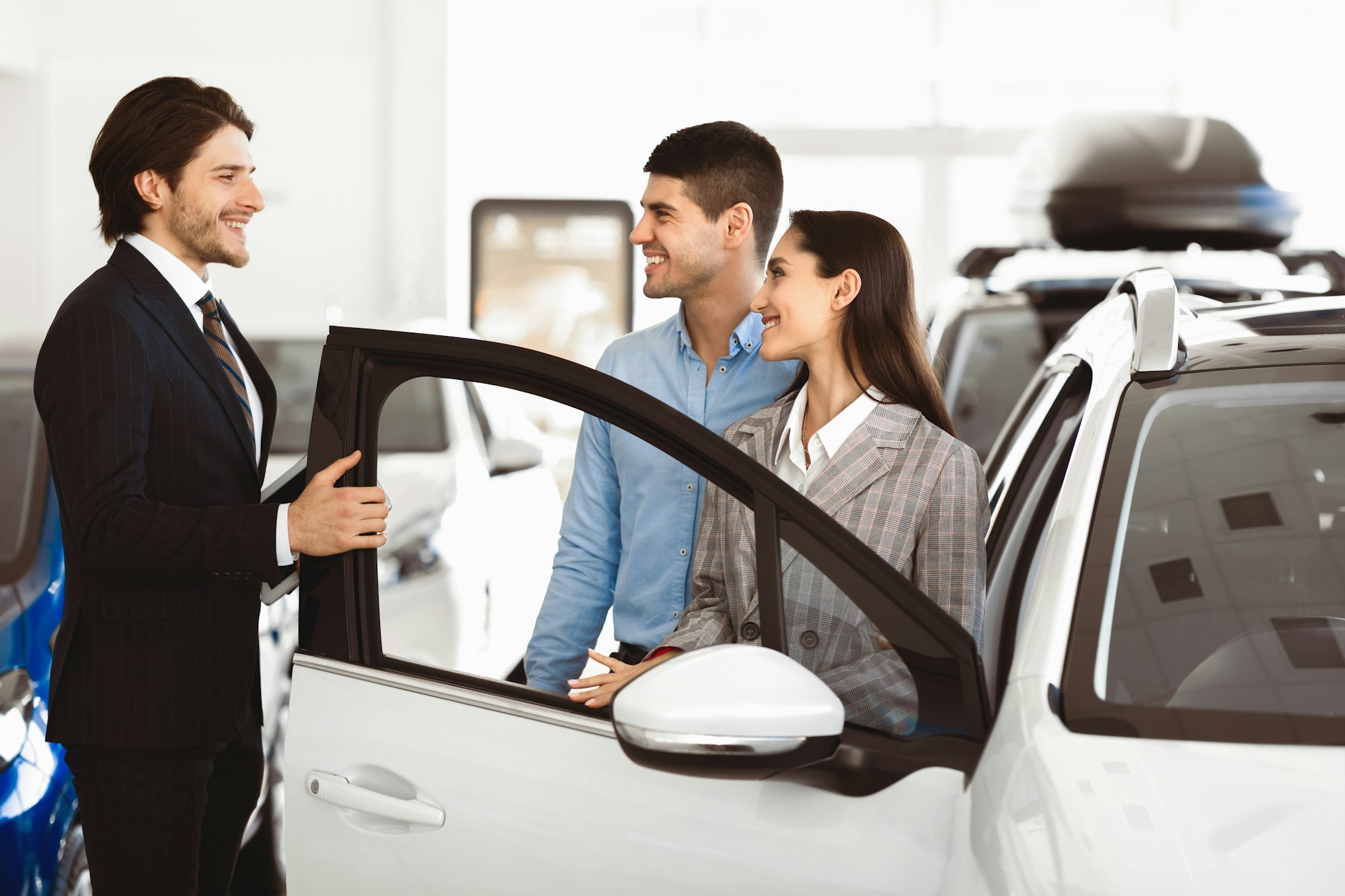 Información sobre servicios para Mercedes-Benz que pueden realizarse en casa.